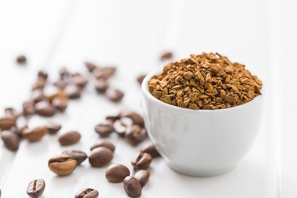 Kawa rozpuszczalna pita w umiarkowanych ilościach zmniejsza ryzyko chorób sercowo-naczyniowych.